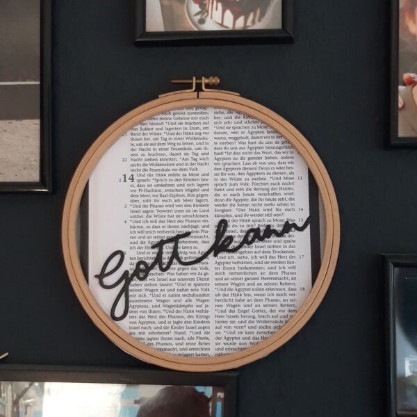 buchstaeblich-eu metallschriftzug gott kann